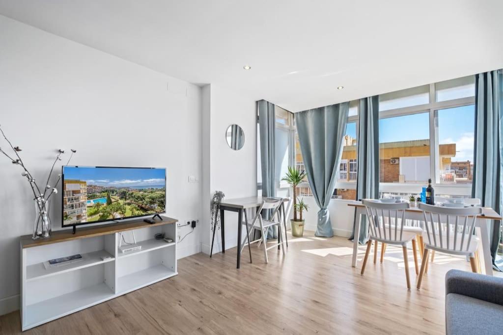 Sea View In Appartement Benalmádena